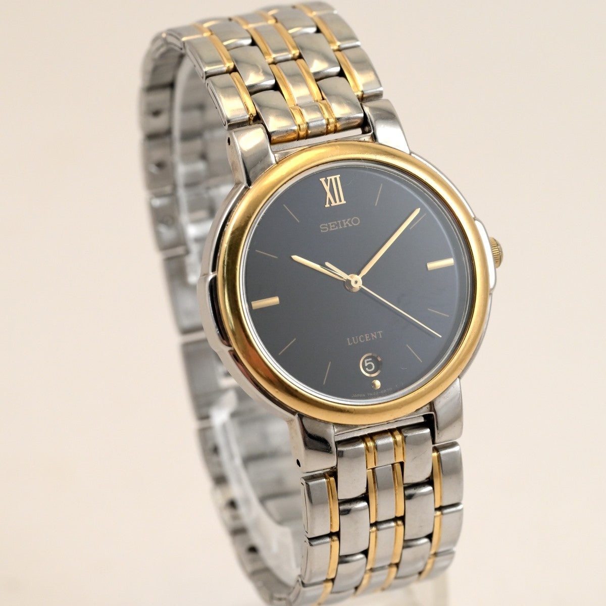 セイコー 7N22-6B20 ウォッチ Vintage 1984 SEIKO LUCENT QUARTZ 32mm Round Shape Dark Blue