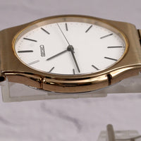 Vintage SEIKO QUARTZ 33mm White Dial Ref.5E31-8A00 wristwatch
