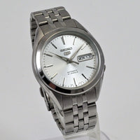 Exc+5 SEIKO 5 Automatic 7S26-03V0 Day/Date Silver dial wristwatch Runs