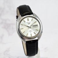 Vintage Seiko 5 DX 25 Jewels Automatic 6106-8010 Aug.1977