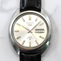 Vintage Seiko 5 DX 25 Jewels Automatic 6106-8010 Aug.1977