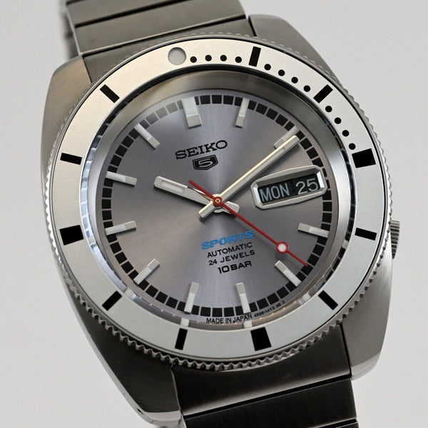 Seiko 5 Sports Heritage Design Limited Model SBSA269 Men's Automatic Silver 4R36